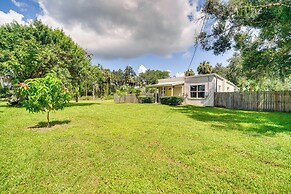 Peaceful Fort Myers Home: Walk to Buckingham Farms
