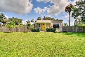 Peaceful Fort Myers Home: Walk to Buckingham Farms