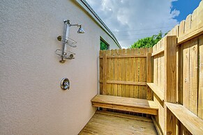 Peaceful Fort Myers Home: Walk to Buckingham Farms