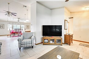 5 Mi to Weeki Wachee: Spring Hill Home w/ Lanai