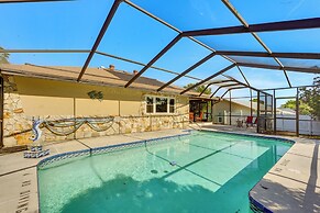 5 Mi to Weeki Wachee: Spring Hill Home w/ Lanai