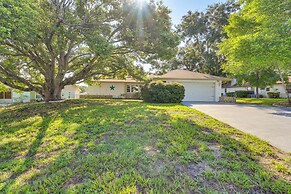 5 Mi to Weeki Wachee: Spring Hill Home w/ Lanai