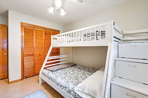 5 Mi to Weeki Wachee: Spring Hill Home w/ Lanai