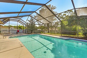 5 Mi to Weeki Wachee: Spring Hill Home w/ Lanai