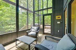 Screened Porch: Pet-friendly Dadeville Cabin!