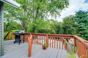 Blacksburg Hideaway w/ Hot Tub ~ 5 Mi to Campus!