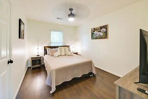 Dock + Fire Pit: Waterfront Lake Martin Retreat!