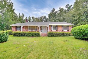 Peaceful Lumberton Home - 7 Mi to Dtwn Riverwalk!