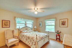 Peaceful Lumberton Home - 7 Mi to Dtwn Riverwalk!