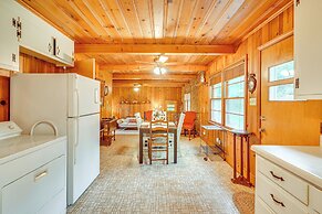 Peaceful Lumberton Home - 7 Mi to Dtwn Riverwalk!
