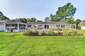 Luxe Lakefront Portsmouth Home: Fish, Swim & Play!