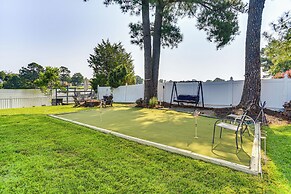 Luxe Lakefront Portsmouth Home: Fish, Swim & Play!