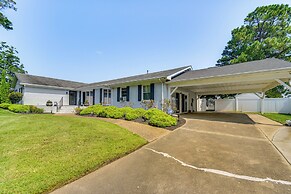 Luxe Lakefront Portsmouth Home: Fish, Swim & Play!