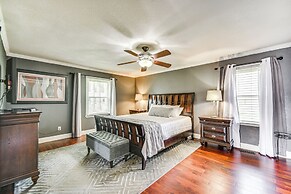 Luxe Lakefront Portsmouth Home: Fish, Swim & Play!