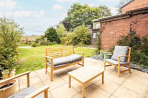 Host Stay Newton House