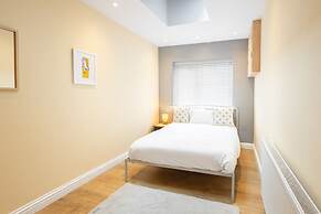 Host Stay Newton House