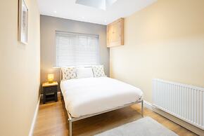 Host Stay Newton House