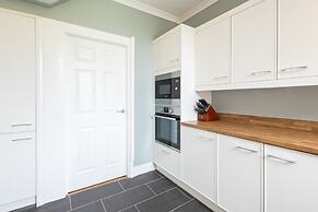 Host Stay Newton House