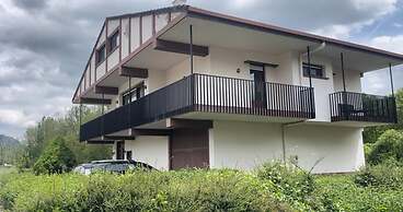 3-bed Artist Chalet Near San Sebastian, Sleeps 6