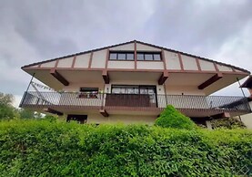3-bed Artist Chalet Near San Sebastian, Sleeps 6