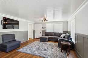 Charming Downtown Mccloud Retreat 2 Bedroom Home