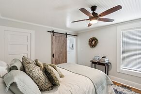 Charming Downtown Mccloud Retreat 2 Bedroom Home
