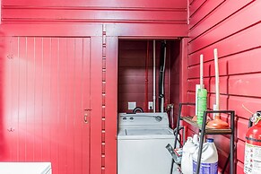 Charming Downtown Mccloud Retreat 2 Bedroom Home