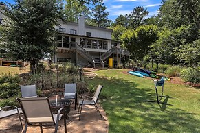 The Blue Flamingo 5 Bedroom Home by RedAwning