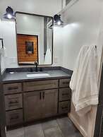 The Great Escape - 2 Bedrooms, 2.5 Baths, Sleeps 12 Home by RedAwning