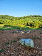 The Great Escape - 2 Bedrooms, 2.5 Baths, Sleeps 12 Home by RedAwning