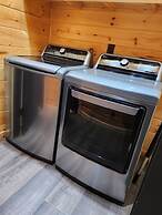 The Great Escape - 2 Bedrooms, 2.5 Baths, Sleeps 12 Home by RedAwning