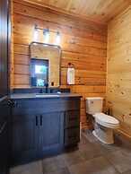 The Great Escape - 2 Bedrooms, 2.5 Baths, Sleeps 12 Home by RedAwning