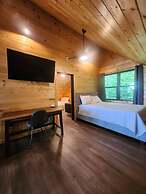 The Great Escape - 2 Bedrooms, 2.5 Baths, Sleeps 12 Home by RedAwning