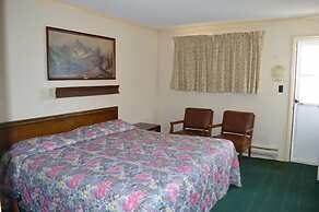 Capri Motel By OYO Elwood, Wathena