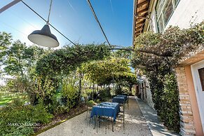 La Vie en Rose Resort