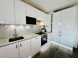 Gerrardscross-sleeps4-parking-petfriendly-wembley