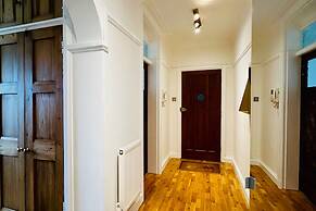 Gerrardscross-sleeps4-parking-petfriendly-wembley