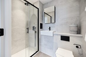 The Tottenham Wonder - Pleasing 2bdr Flat With Balcony