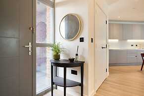 The Tottenham Wonder - Pleasing 2bdr Flat With Balcony