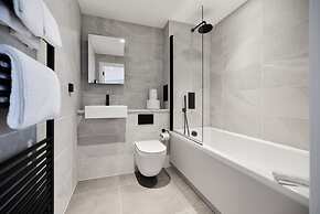 The Tottenham Wonder - Pleasing 2bdr Flat With Balcony