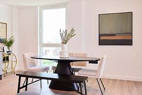 The Tottenham Classic - Charming 2bdr Flat With Balcony