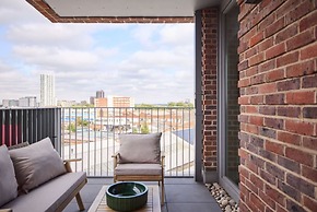 The Tottenham Classic - Charming 2bdr Flat With Balcony