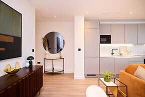 The Tottenham Classic - Charming 2bdr Flat With Balcony