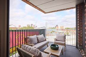 The Tottenham Classic - Charming 2bdr Flat With Balcony