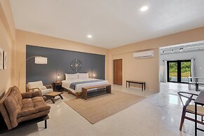 Aguadilla Surf Lodge