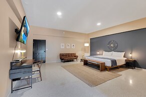 Aguadilla Surf Lodge