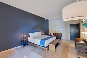 Aguadilla Surf Lodge