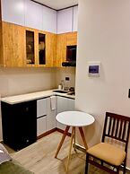 613-Estudio luminoso con balcón