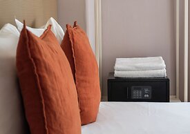 CS Hotel