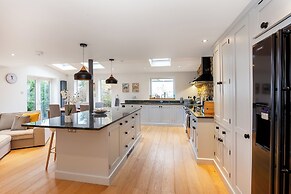 Spacious 3BD with Large Garden in Aynho